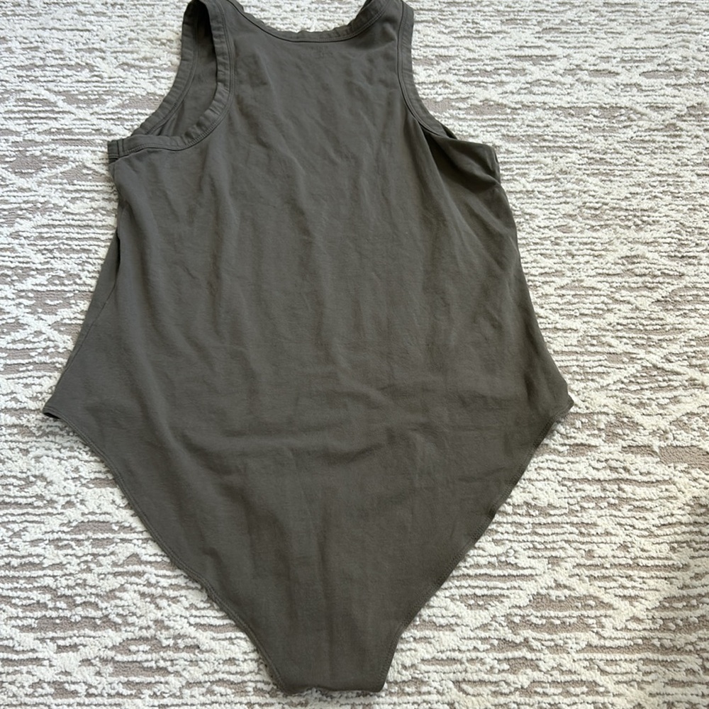 Olive green tank top bodysuit - Picture 3 of 3